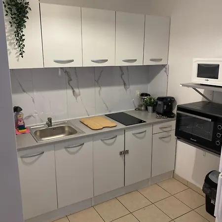 Cozy Escape 4 Min To Train With Projector Apartment Villemomble Exterior photo